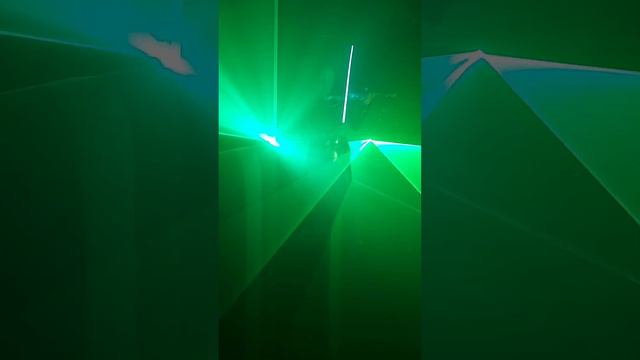 Световое и лазерное  шоу и электроскрипка / cover Lindsey Stirling The Arena. смотреть онлайн