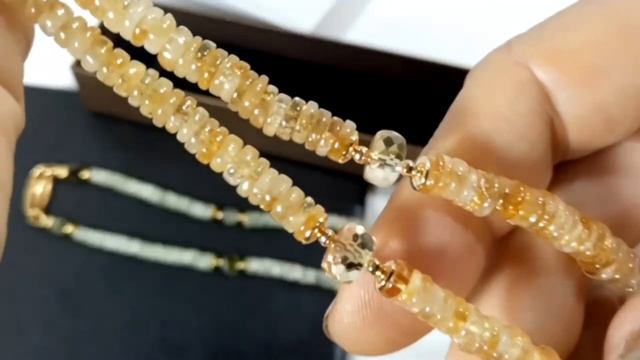 Украшения из цитрина и пренита в наличии #украшения #третьякова #авторскиеукрашения #бусы