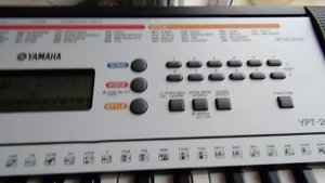 Yamaha YPT-260 KEYBOARD
