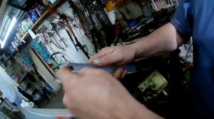 Меняем трос переднего тормоза