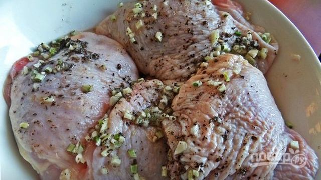 Курица, запечённая в съедобной тарелке