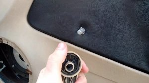 как снять ручку стеклоподъёмника в Volkswagen golf 4