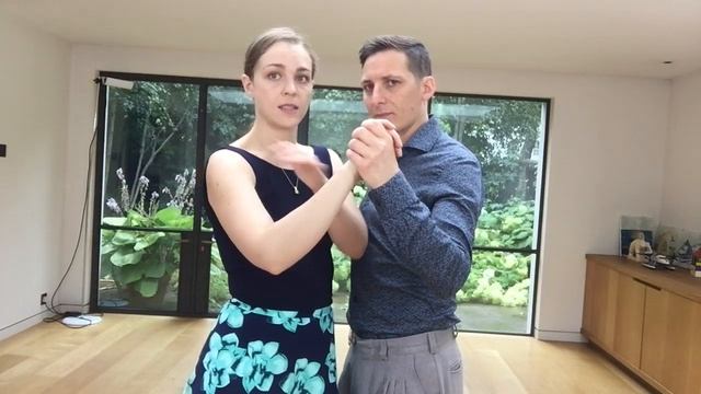 2 often forgotten parts of a relaxed tango embrace (embrace tips) смотреть онлайн