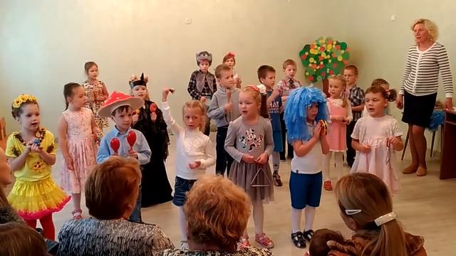 Утренник детсад Колодищи. День матери смотреть онлайн