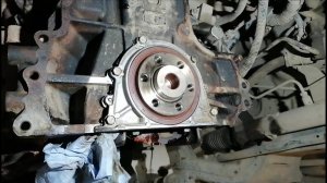 Nissan AD замена сальника коленвала со стороны АКПП.
