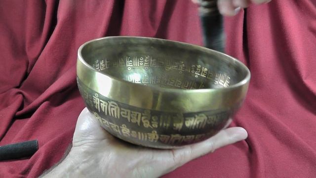 Поющая чаша Премиум Раковина 17 см, Ре# 638 Гц смотреть онлайн