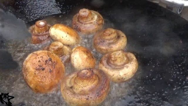 ЯЙЦО СТРАУСА НА САДЖЕ. АНГЛИЙСКИЙ ЗАВТРАК ДЛЯ НЕНАСЫТНЫХ. смотреть онлайн