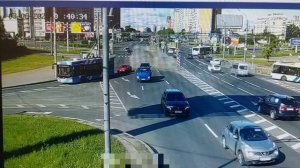 Момент массовой аварии во Фрунзенском районе Санкт-Петербурга