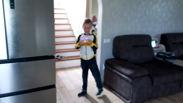 vlog ☀️ ВКУСНЫЙ РУЛЕТ ИЗ ЛАВАША / ЛИВЕНЬ /  ПОП ИТ / ВЫШИВАЮ / ШАРИКИ / смотреть онлайн