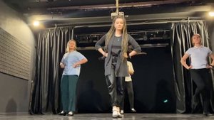 Отработка вращения. Народный танец