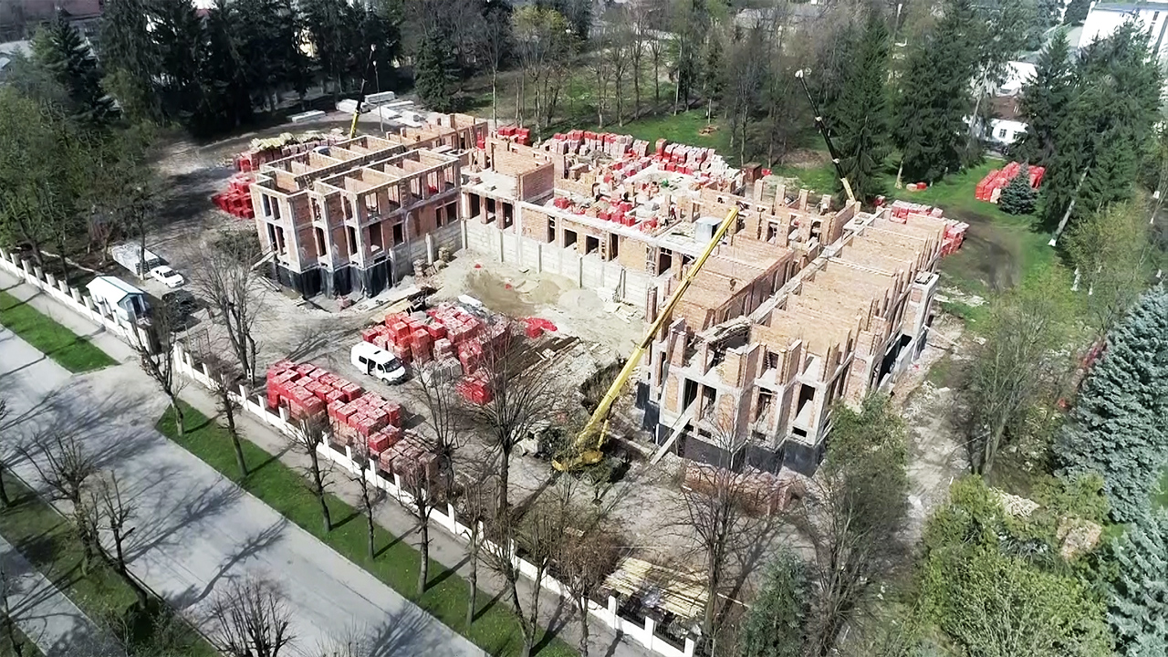 В Нальчике продолжается строительство Первой поликлиники смотреть онлайн