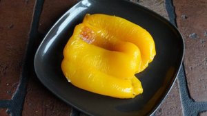 Брускета с печеным перцем