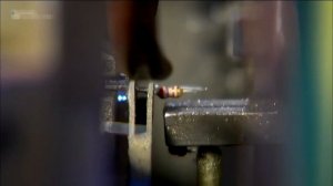 Как делают электрические гирлянды?