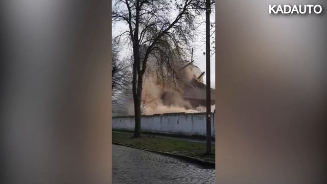 Снос здания на ул. Минусинской в Калининграде. 16.01.20 смотреть онлайн