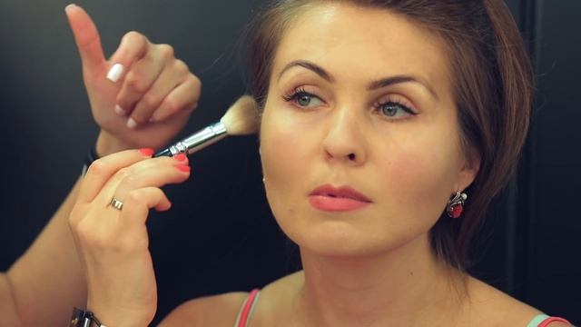 КРУГЛОЕ ЛИЦО! Коррекция макияжем, причёской и аксессуарами! смотреть онлайн