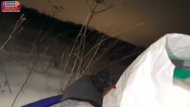 ХАЗЯЕВА ЗАСТРЯЛИ В ЛЕСУ НА СНЕГОХОДАХ / ХАЗЯЕВА КАТАЮТСЯ НА СНЕГОХОДАХ смотреть онлайн