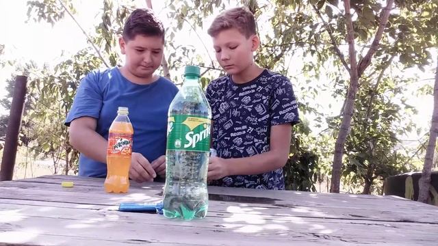 Эксперимент с Mountain Dew, Mirinda, Sprite, Mentos смотреть онлайн