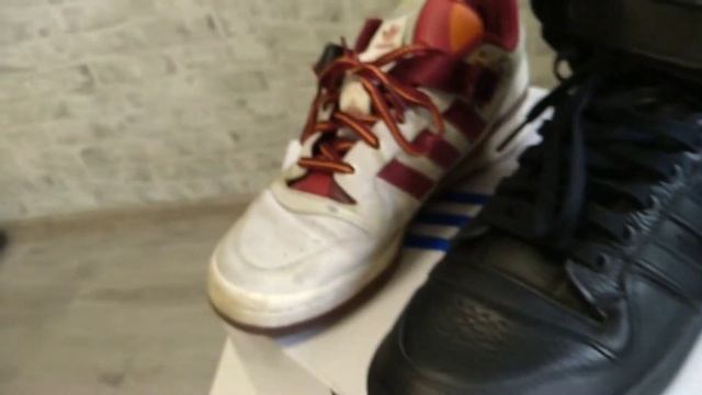 Купил новые кроссовки Adidas x Jeremy Scott Forum Hi Wings 4.0 смотреть онлайн