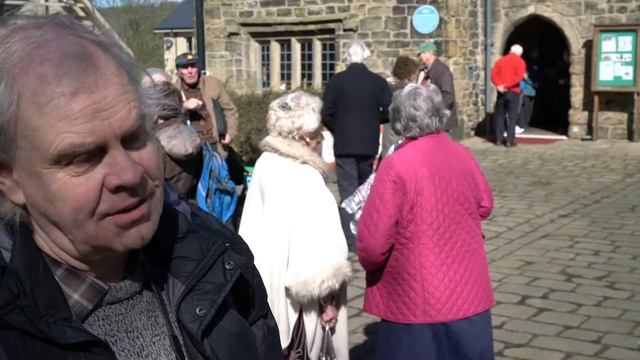 Alan Titchmarsh welcomes visitors to the Ilkley Manor House launch смотреть онлайн