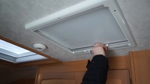 ПОДЕРЖАННЫЙ ДОМ НА КОЛЕСАХ ЗА 390 т.р. | Обзор дома на колесах