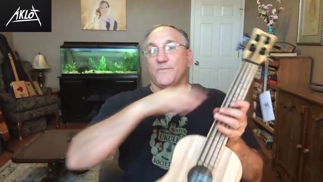 Aklot Bamboo Bass Ukulele Unboxing! смотреть онлайн