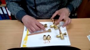 Переход наружная/внутренняя резьба 1/2" x 3/8" для кондиционерных труб