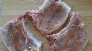 Свиная корейка томленная с луком