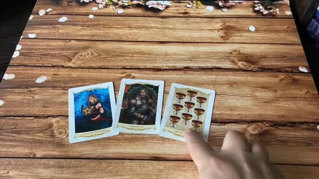 Неопределенность между вами?#таро #гадание #советтаро #предсказания #онлайнрасклад