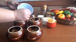 Жаркое в  Горшочках.