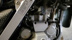My BMW F650 GS Dakar - Oil Change and Air Filter - Part 2