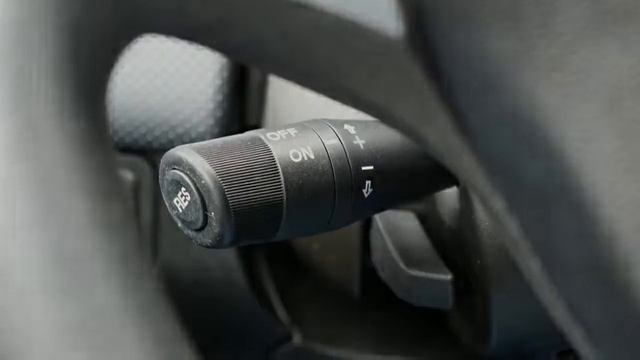 Fiat Punto Evo 1.3 M-Jet Dynamic ECC/ Cruise-ctr смотреть онлайн