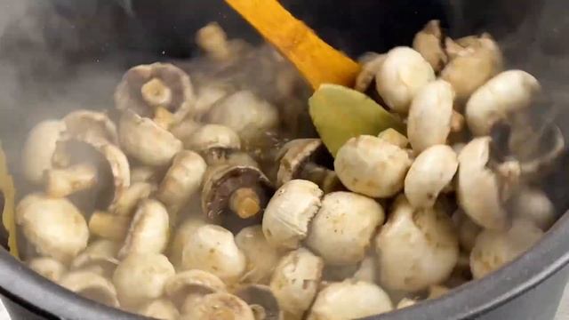 Бесподобно! Маринованные шампиньоны с луком, укропом и горчицей смотреть онлайн