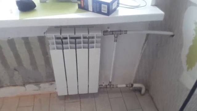 Одна из работ.Замена радиаторов отопления