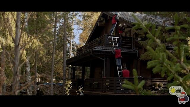 СВЕТОВОЕ ОФОРМЛЕНИЕ ДОМОВ К НОВОМУ ГОДУ ЗА 1 ДЕНЬ! ( OGNI OMG TEAM ) смотреть онлайн