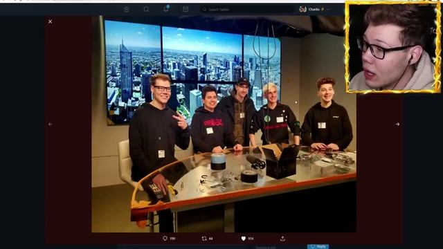 GOING TO ROBLOX HQ IN REAL LIFE!! *MEETING BUILDERMAN* смотреть онлайн