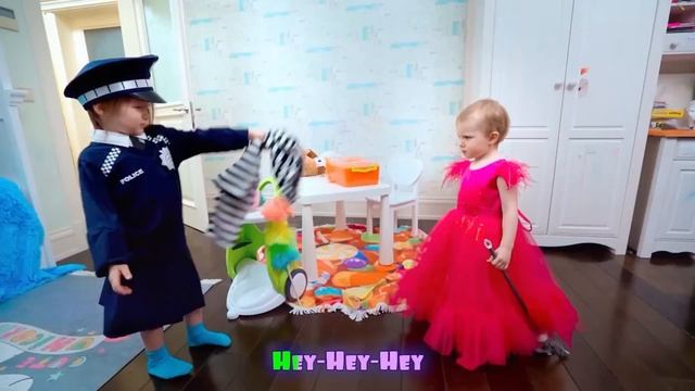 Five Kids Swimming Safety + more Children's Songs and Videos смотреть онлайн