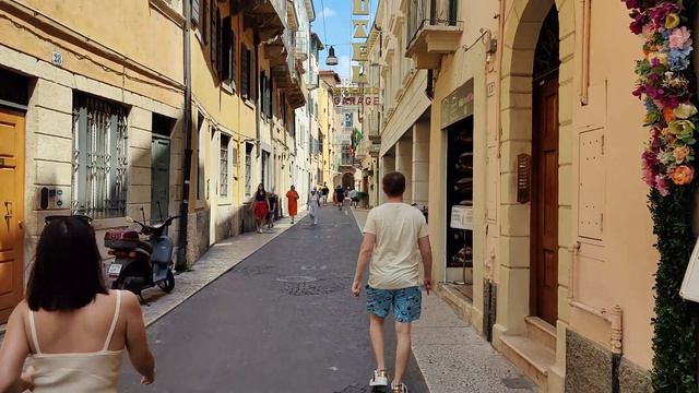 Italy vlog - 4K - Verona Old Town from Grand Guardia Palace