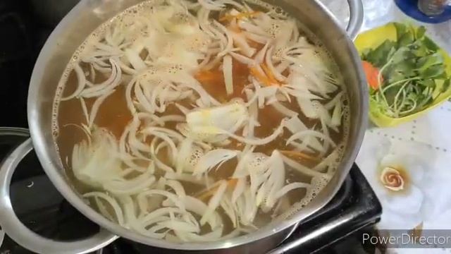 СУП СО СВИНЫМИ НОЖКАМИ // ОСТРЫЙ КОРЕЙСКИЙ СУПЧИК С ГРЕЧНЕВОЙ ЛАПШОЙ
