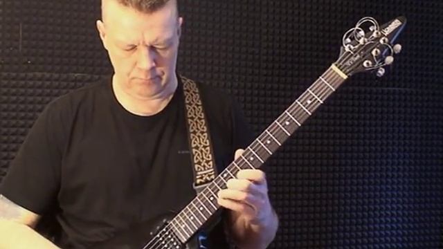 001 Improvisation for electric guitar in B-dur (+jam track) смотреть онлайн