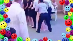 Ну и пусть в ритм не попадает.