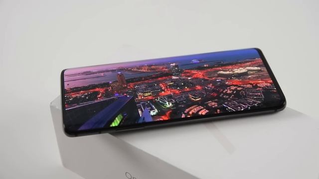 OnePlus 7 Pro смотреть онлайн