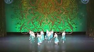 Хореографическая картинка «Девка по саду гуляла»