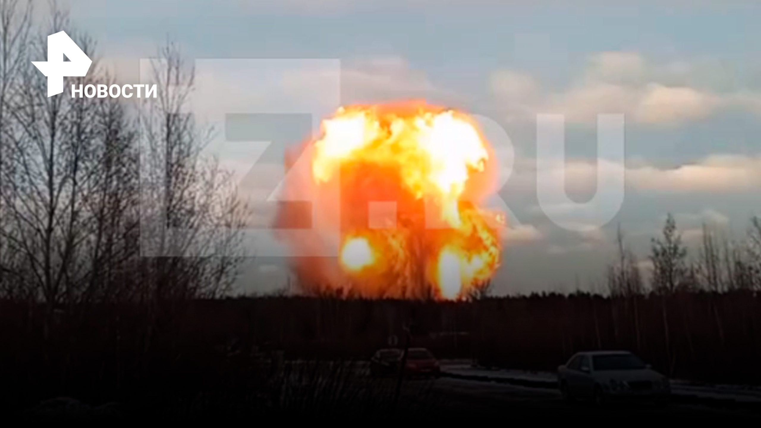 Мощный взрыв в Санкт-Петербурге: горит газораспределительная станция / РЕН Новости