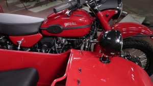 Мотоцикл Урал ГирАп в комплектации 2017 модельного года. Видеосравнение с комплектацией 2016 года.