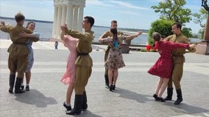 4 Вальс. Весна 45-го года.