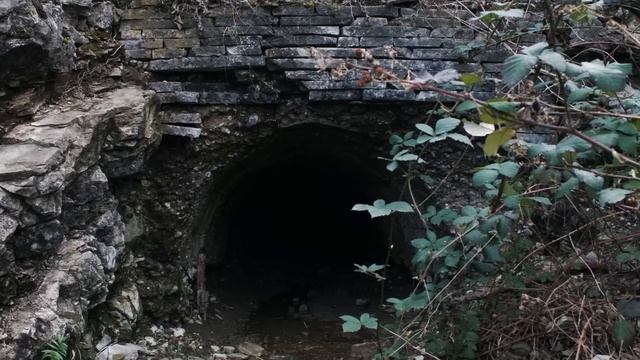 Cavers Hear FLOOD Approaching | Cave Exploring Gone WRONG смотреть онлайн