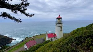 Как  работает маяк , свет в глаза!