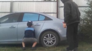 КАК ПОДНЯТЬ МАШИНУ БЕЗ ДОМКРАТА !!!