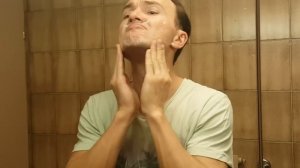 Быстрое бритье в 2 прохода и гель из баллона.