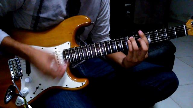 Testando squier com noiseless fender original смотреть онлайн